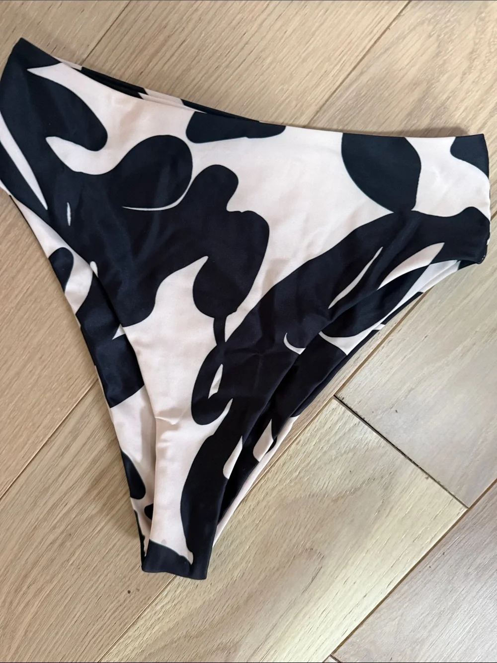 Diarrablu Black & Cream Abstract Tie Bikini